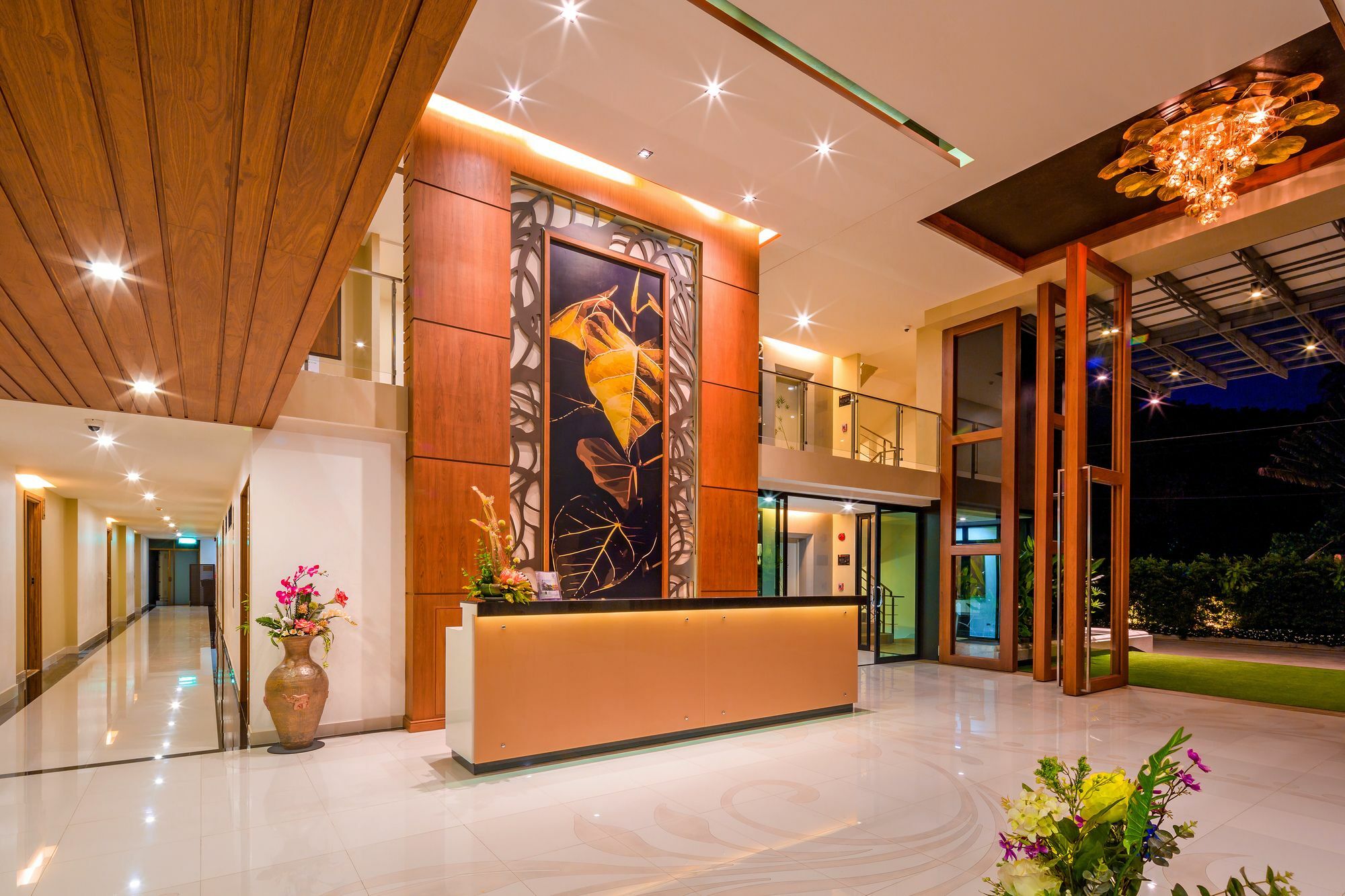 Aparthotel At The Tree Phuket Rawai Exterior foto